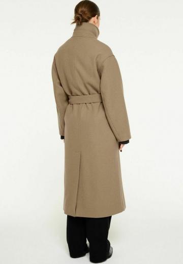 Шерстяное пальто