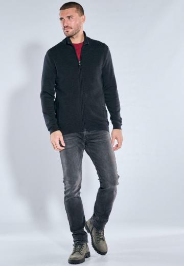 Вязаная кофта