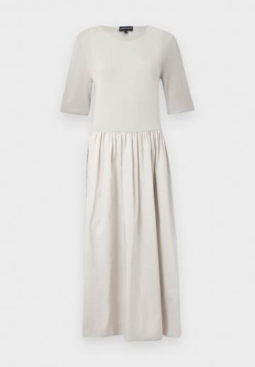 Длинное платье