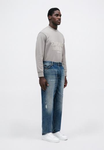 Прямые джинсы