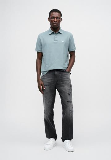 Прямые джинсы