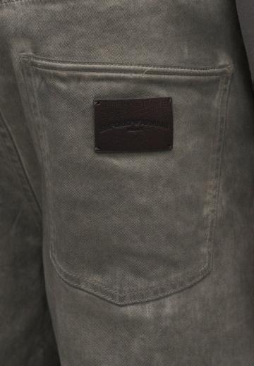 Прямые джинсы