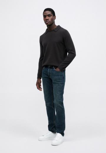 Узкие джинсы