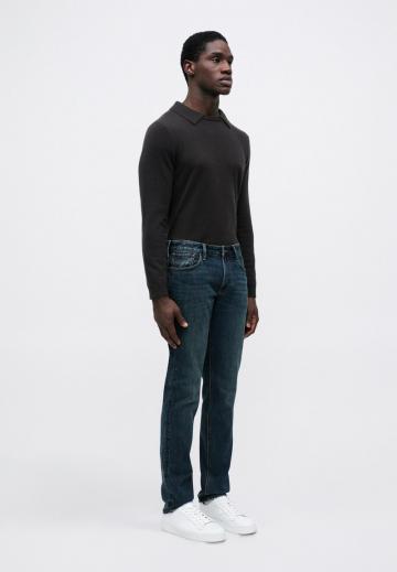 Узкие джинсы