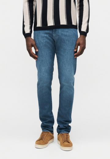 Узкие джинсы
