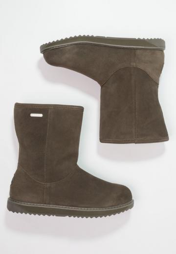 Зимние ботинки