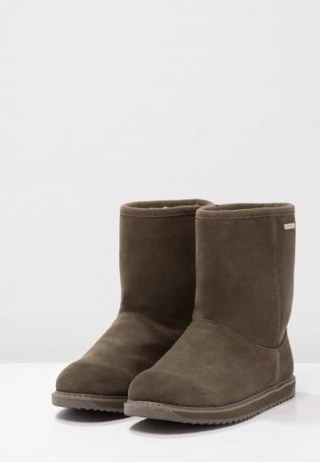 Зимние ботинки