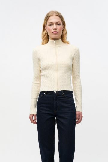 Вязаная кофта