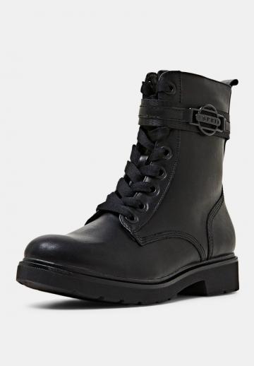Ботинки на шнуровке