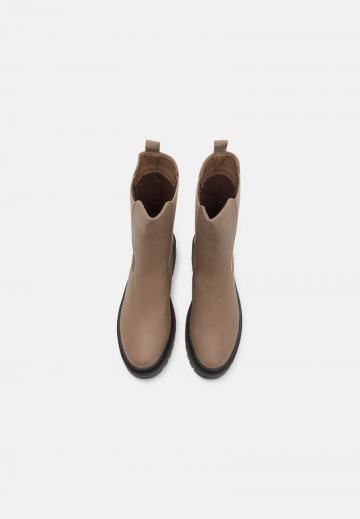 Ботинки челси