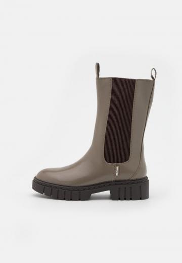 Сапоги на платформе