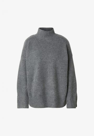 Длинный пуловер