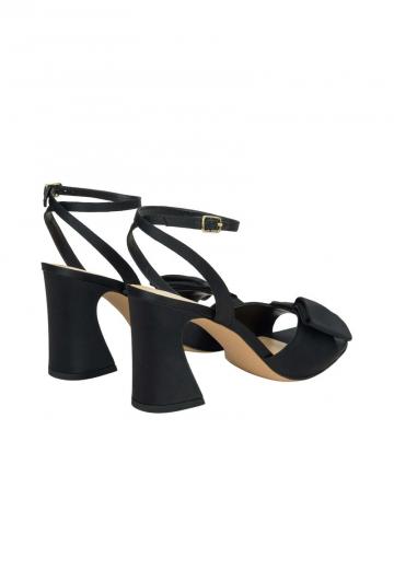 Туфли с открытым носом