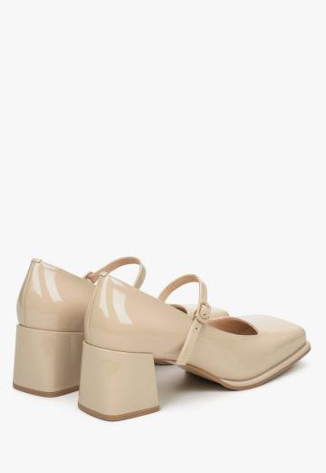 Туфли с ремешком