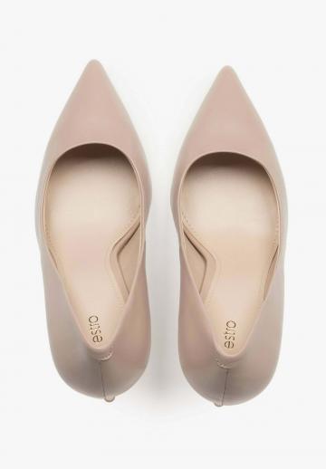 Туфли на высоком каблуке