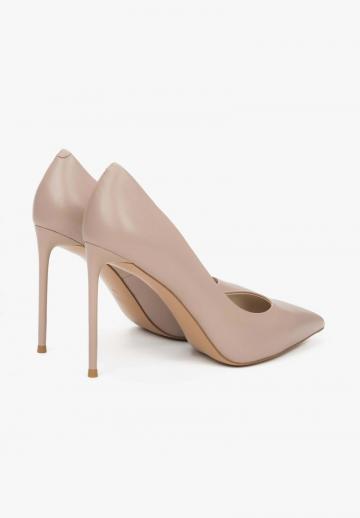 Туфли на высоком каблуке