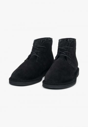 Ботинки на шнуровке