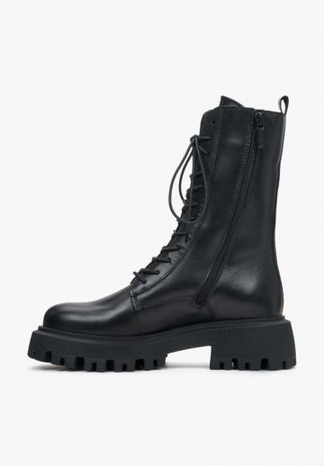 Ботинки на шнуровке