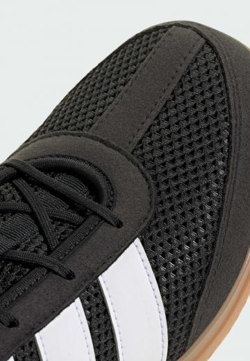 Тренировочные кроссовки