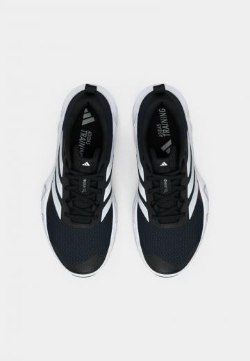 Тренировочные кроссовки