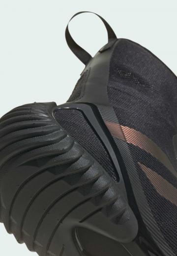 Тренировочные кроссовки