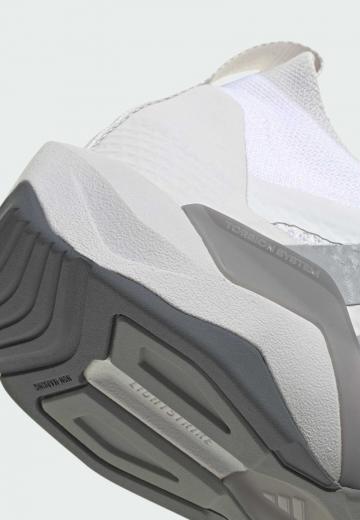 Тренировочные кроссовки