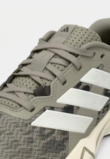 Тренировочные кроссовки