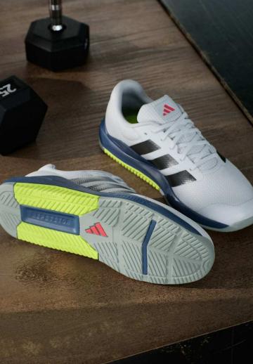 Тренировочные кроссовки