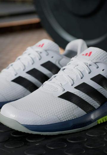 Тренировочные кроссовки