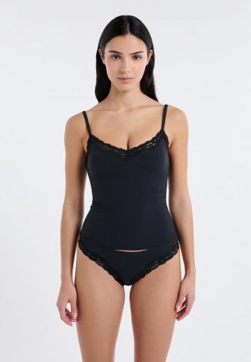 Топ на бретельках