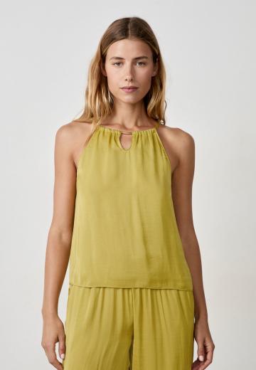 Топ на бретельках