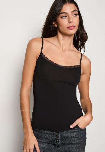 Топ на бретельках