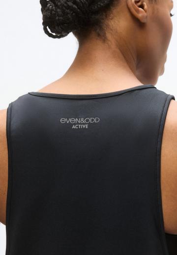 Спортивный топ