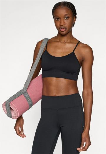 Спортивный бюстгальтер