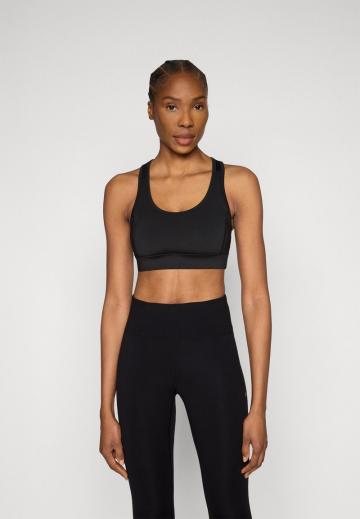 Спортивный бюстгальтер