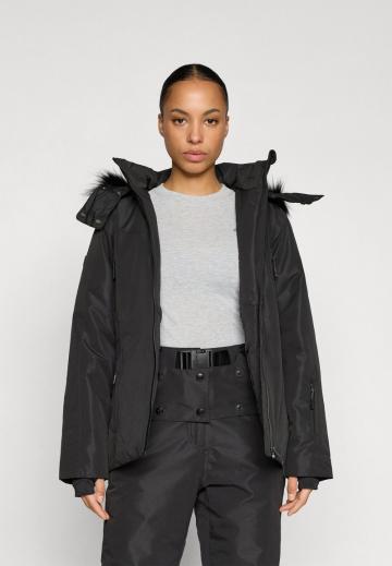 Спортивная куртка