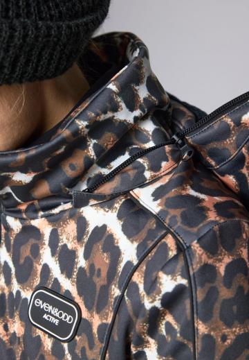 Спортивная куртка