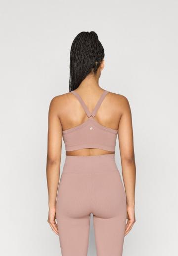 Спортивный бюстгальтер