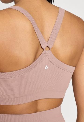 Спортивный бюстгальтер