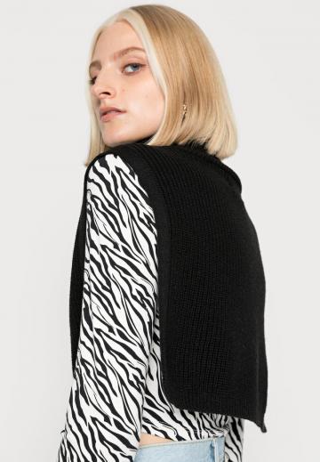 Короткая куртка