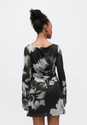 Короткое платье