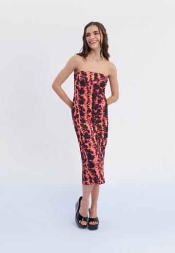 Платье без бретелек