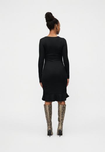 Короткое платье