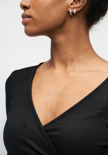 Короткое платье