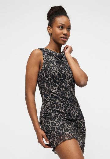 Короткое платье