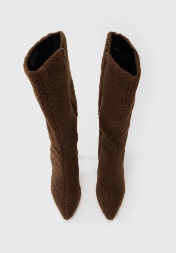 Высокие сапоги