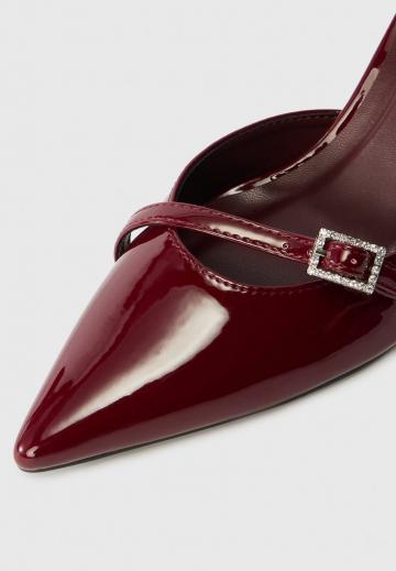 Туфли на высоком каблуке