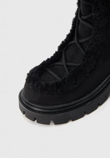 Сапоги на шнуровке