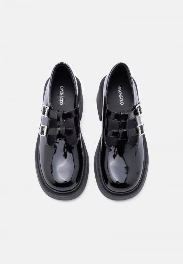 Полуботинки