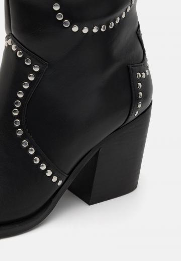 Широкие сапоги